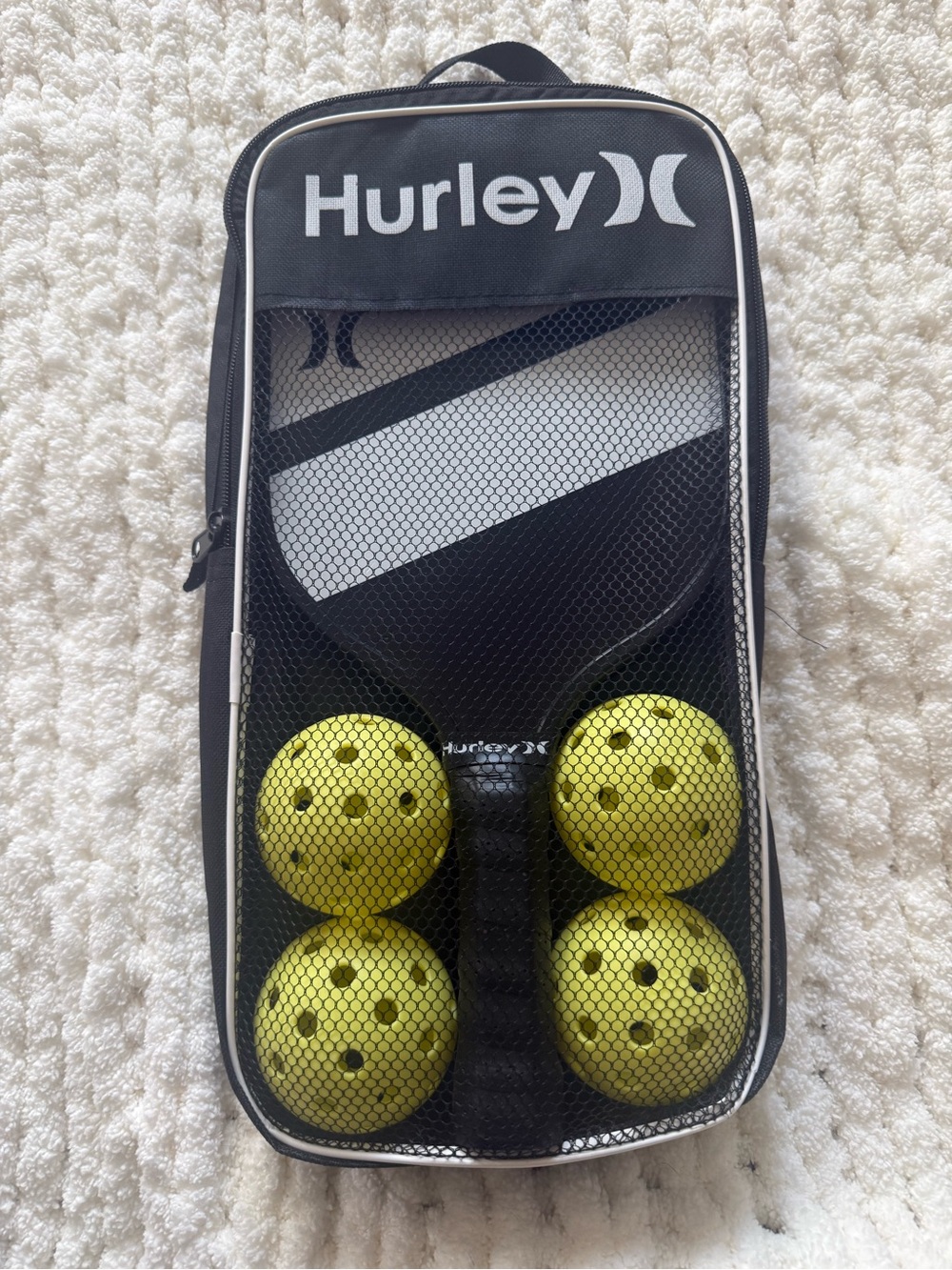 Hurley Black Pickle Ball Set with Yellow Balls and Carry Case